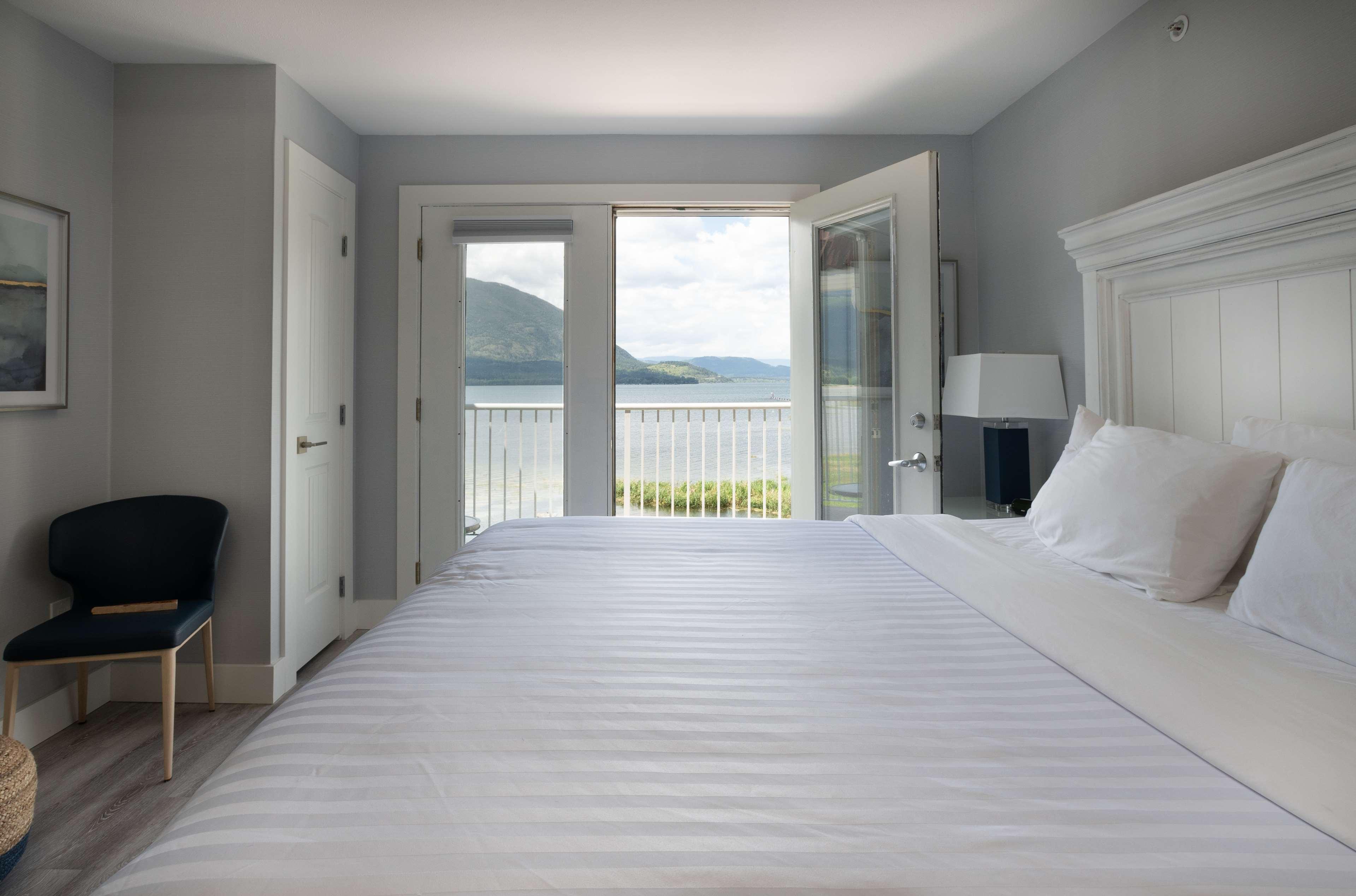 Prestige Harbourfront Resort, Worldhotels Luxury Salmon Arm Ngoại thất bức ảnh