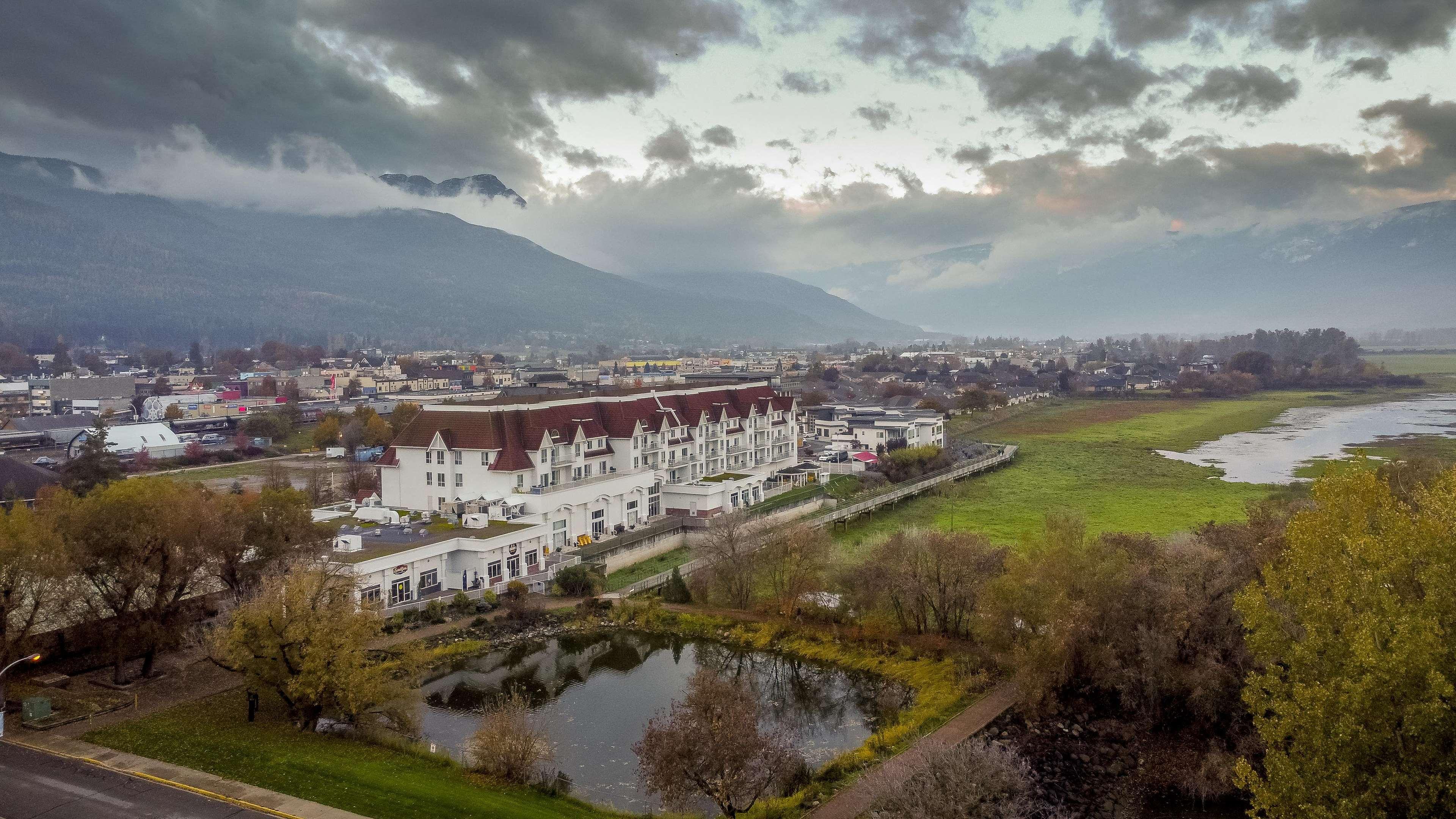 Prestige Harbourfront Resort, Worldhotels Luxury Salmon Arm Ngoại thất bức ảnh