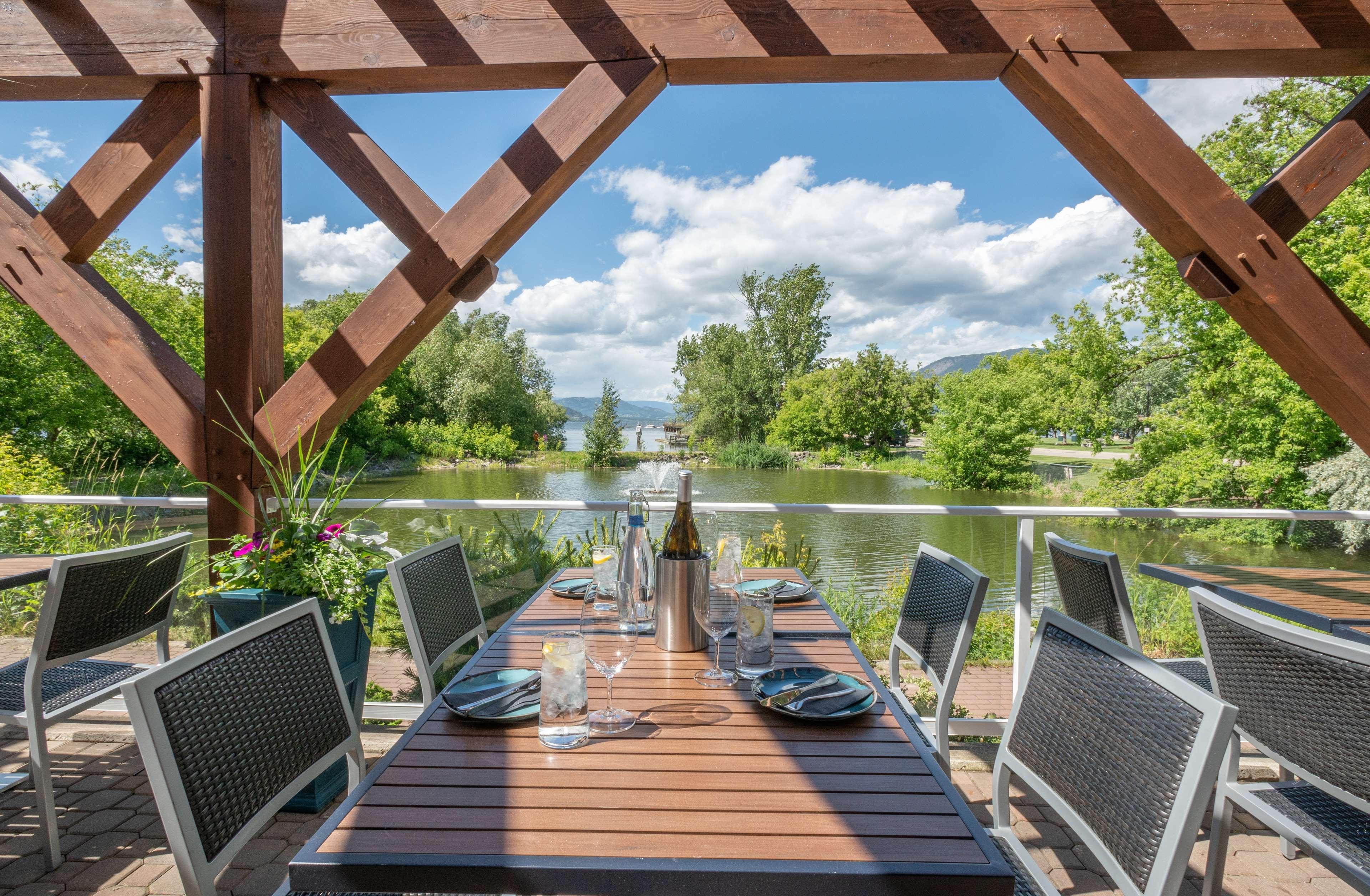 Prestige Harbourfront Resort, Worldhotels Luxury Salmon Arm Ngoại thất bức ảnh