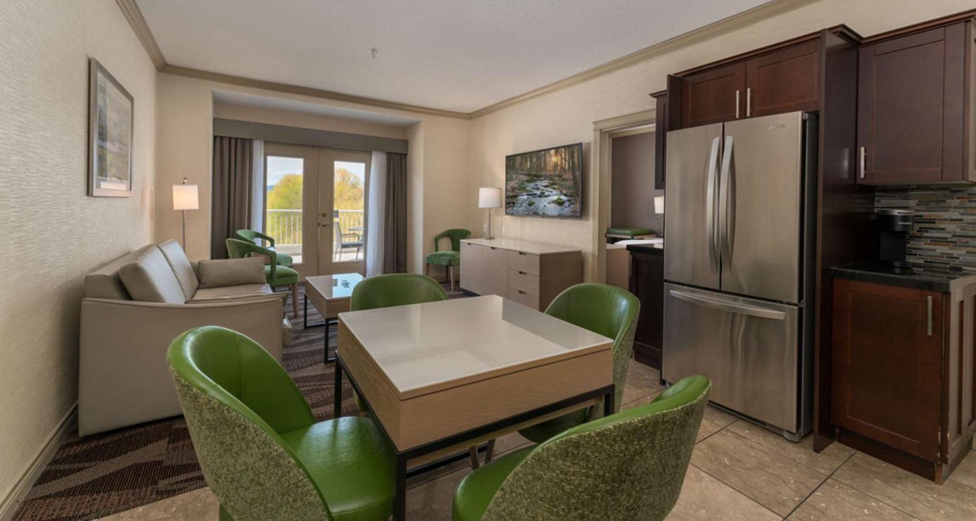 Prestige Harbourfront Resort, Worldhotels Luxury Salmon Arm Ngoại thất bức ảnh