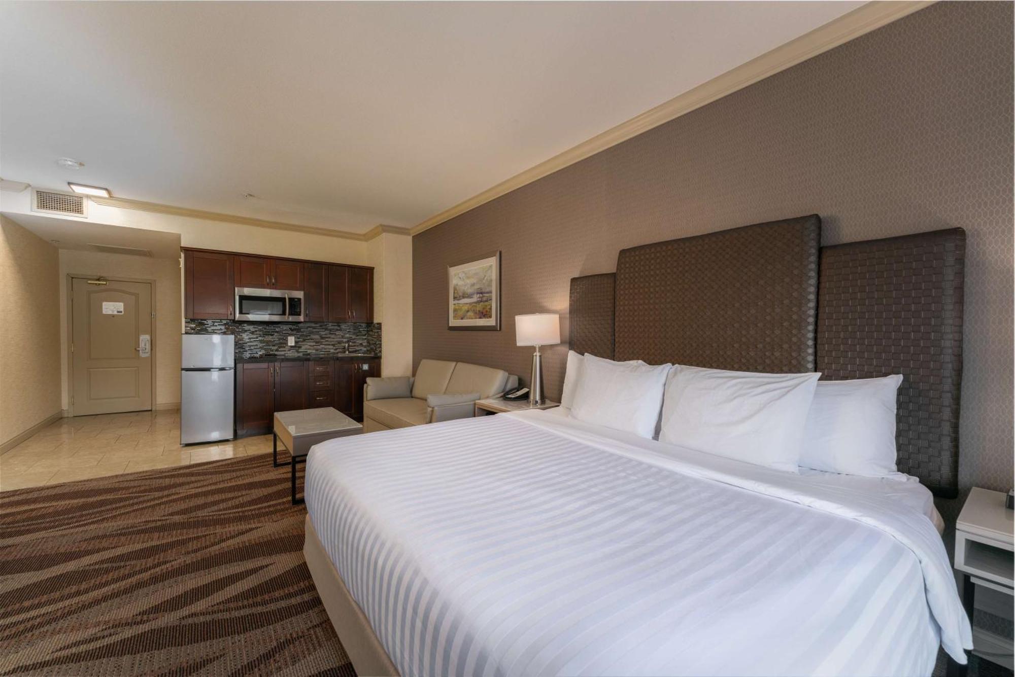 Prestige Harbourfront Resort, Worldhotels Luxury Salmon Arm Ngoại thất bức ảnh